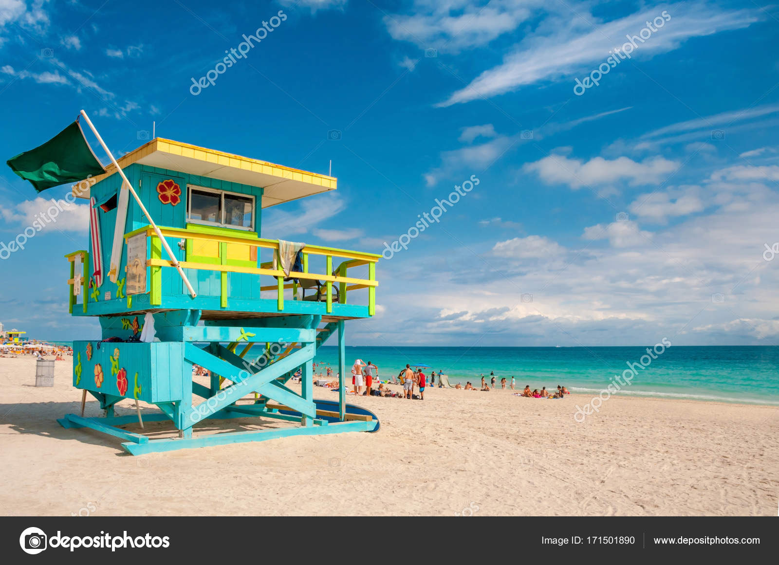 Lifeguard Tower in South Beach, Miami Beach, Florida — Stock Photo © ademyan 171501890
