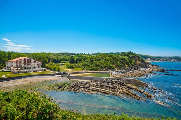 Corniche d'Urrugne, Atlantic Ocean, Basque Country - Pays Basque — стокове фото