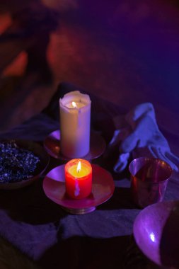 Aralık ayında Almanya 'da xmas pazarında mum ışığı