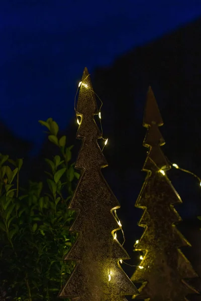 Árbol Navidad Con Luces Led Celebración Invierno — Foto de Stock