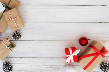 Noel ve yeni yıl hediye kutusu