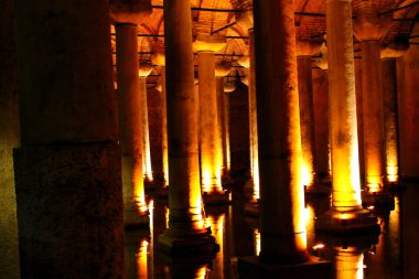 Türk müzesinde sütunlar, Istanbul
