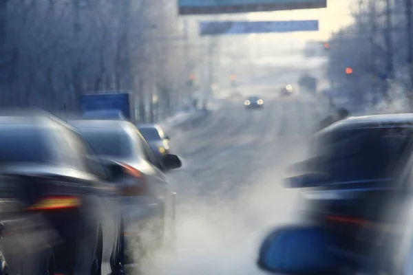 Snö i staden vägen på vintern — Stockfoto