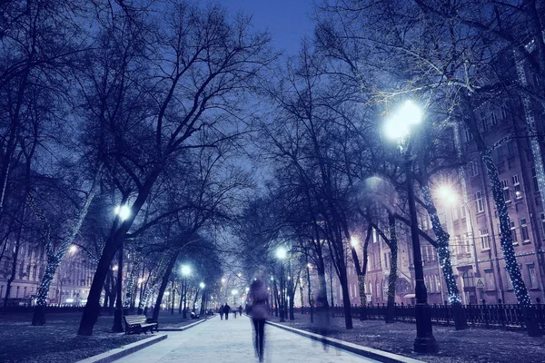 Nacht in erstaunlicher Stadt — Stockfoto