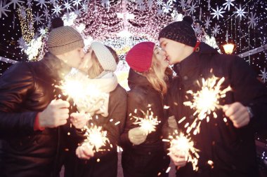 Gençlik Caddesi üzerinde yeni yıl kutlama