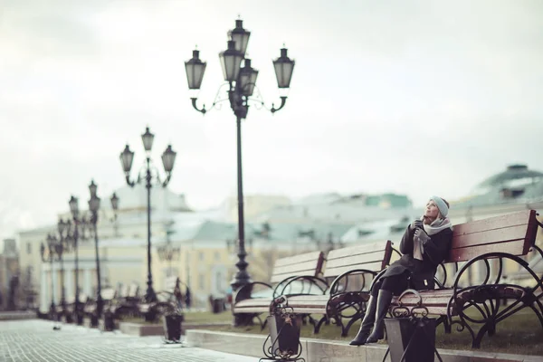 Carino bionda donna su natale — Foto Stock