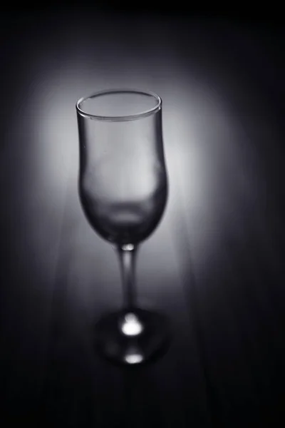 Άδειο καθαρό wineglass — Φωτογραφία Αρχείου