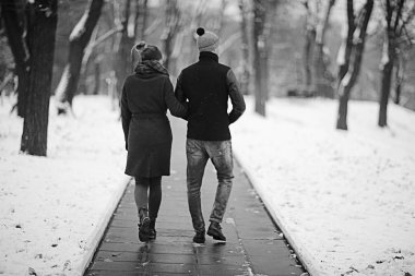 erkek ve kadın bir Şehir Parkı