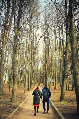 Şirin lovers Park'ta yürüyordunuz