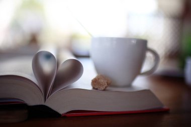 kafede kahvaltı saati