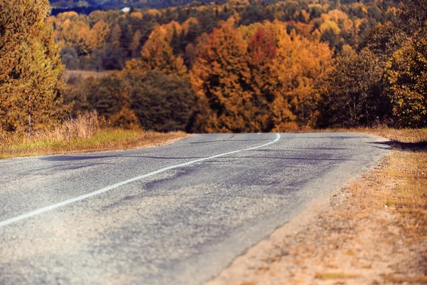 高速道路の秋風景 — ストック写真