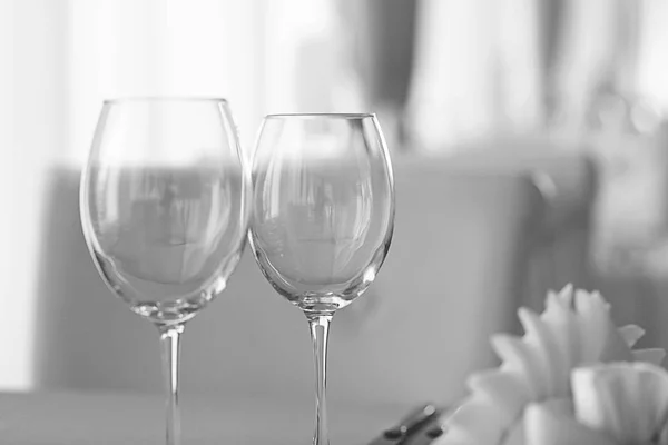 Bebida alcoólica em vidro no restaurante — Fotografia de Stock