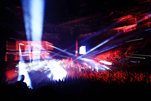 Crowd at a rock concert — Stock Photo, Image