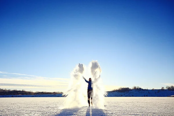 Água fervente em tempo frio — Fotografia de Stock