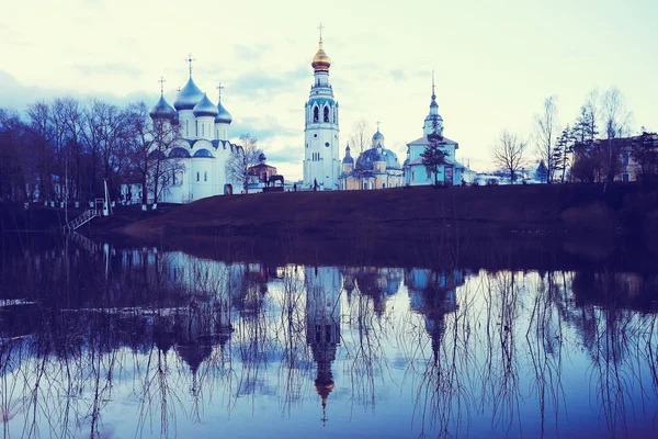 Church on the riverside on autumn — Stock Photo, Image