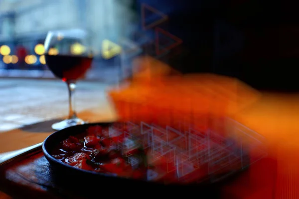 酒精饮料的餐厅玻璃 — 图库照片