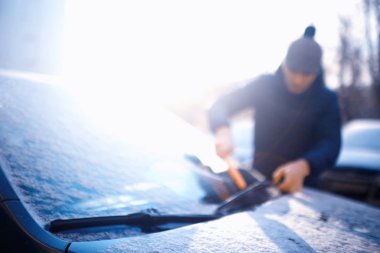 Araba temizlik kardan adam