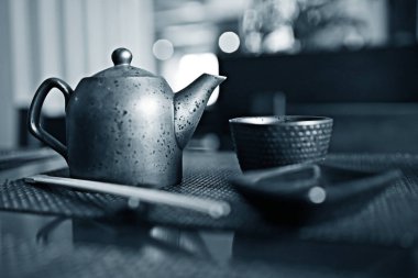 Doğu restoranda hizmet tablo