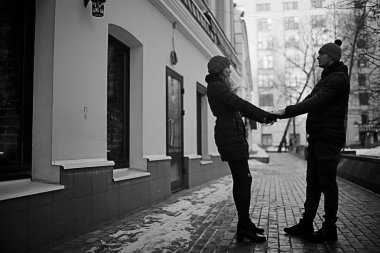 Moskova sokaklarında yürümek çift