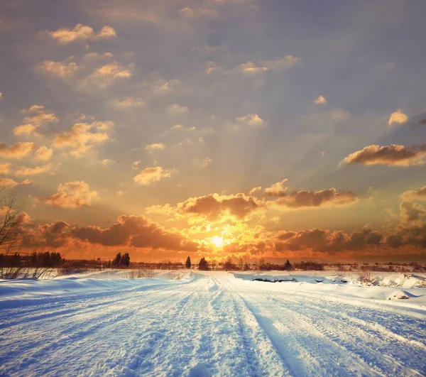 Niesamowity krajobraz zimowy — Zdjęcie stockowe