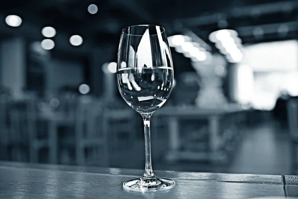 酒精饮料的餐厅玻璃 — 图库照片
