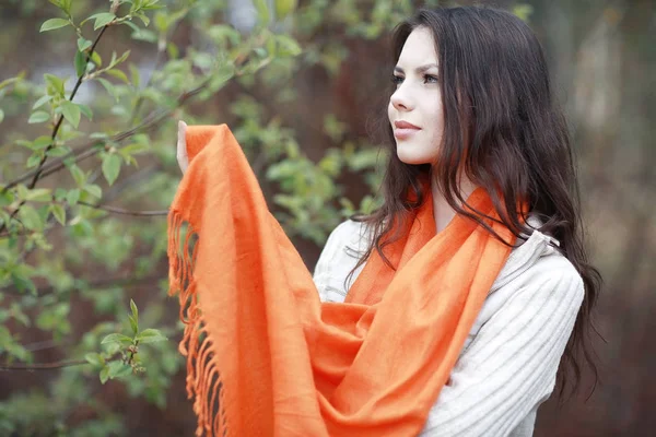 Pensive girl in park — Stock Photo, Image