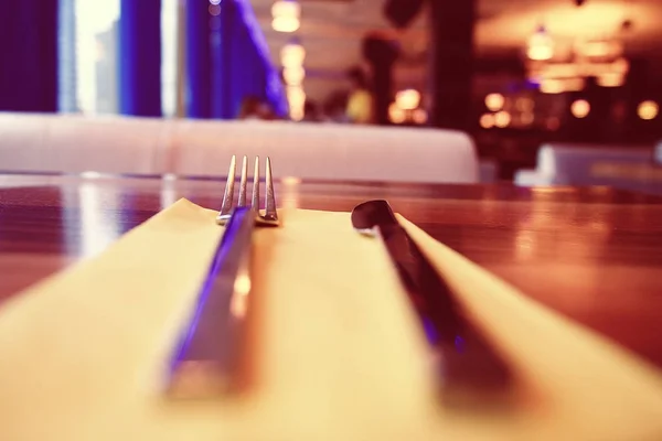 Talheres de mesa no restaurante — Fotografia de Stock