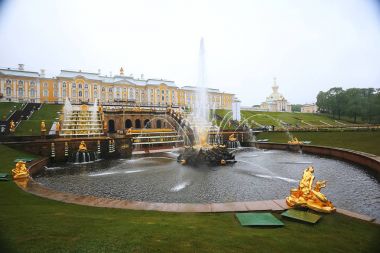  Çeşme peterhof, Rusya Federasyonu