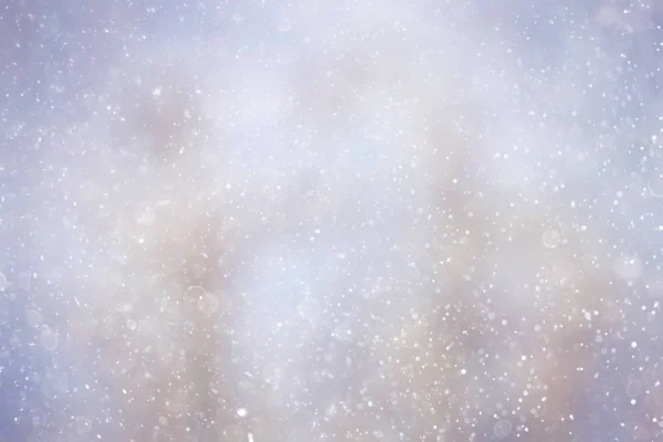 Texture des flocons de neige sur fond flou — Photo