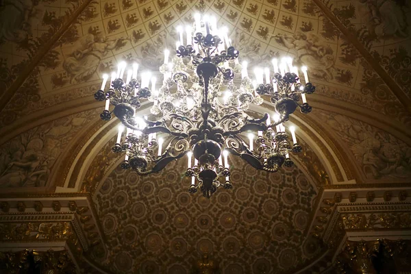 Intérieur de luxe dans le Peterhof — Photo