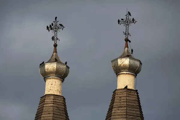 Cúpulas da igreja antiga — Fotografia de Stock