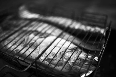 Balık ızgara, poster