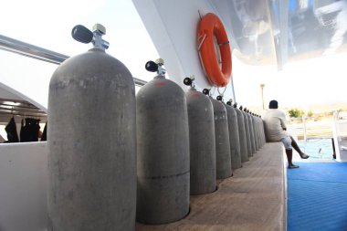  Yat güvertede hava konteyner