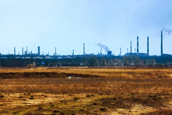 Smoke  from the pipes of plant — Stock Photo, Image