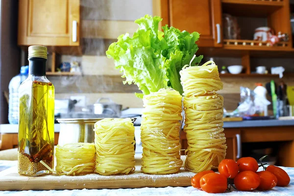 Pasta per cucinare in un ristorante — Foto Stock