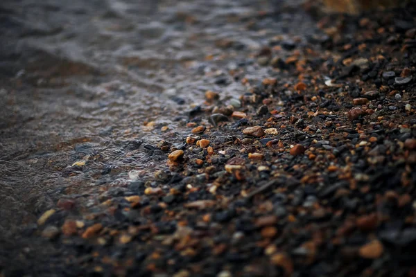Praia de pedra à noite — Fotografia de Stock