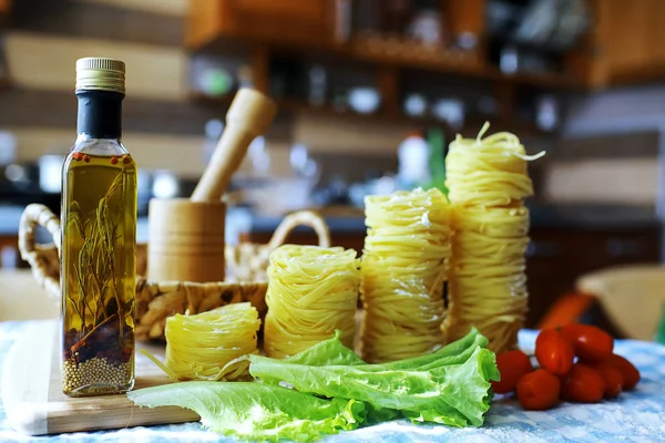 Pasta per cucinare in un ristorante — Foto Stock