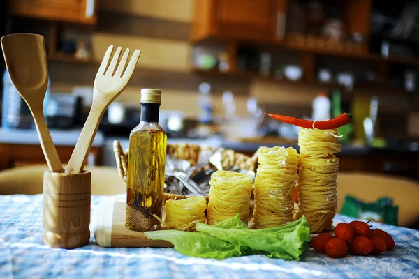 Pasta per cucinare in un ristorante — Foto Stock