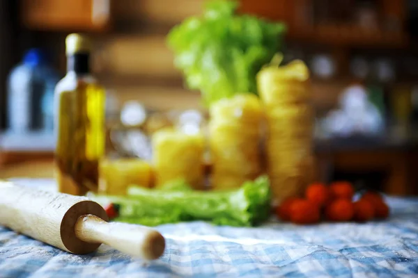 Pasta per cucinare in un ristorante — Foto Stock