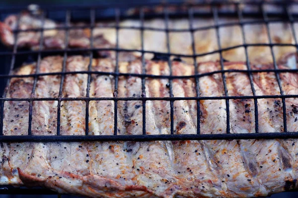 Barbekü Izgara kaburga ızgara