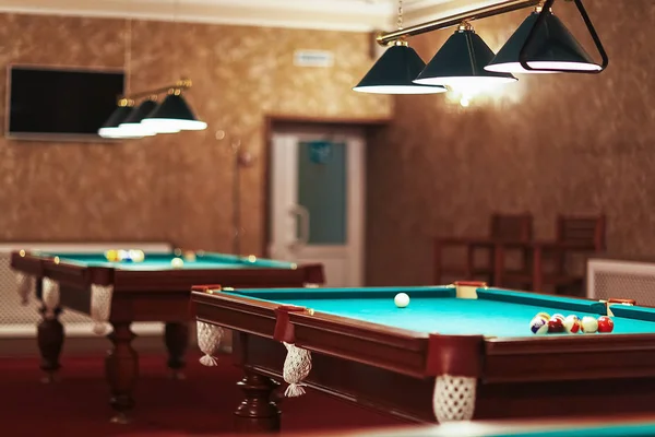 Large room with pool tables — Stock Photo, Image