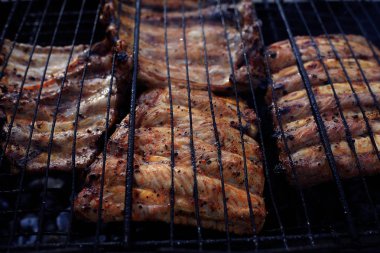 Barbekü Izgara kaburga ızgara