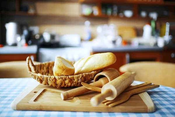 Rolling pin and tools for baking — Stock Photo, Image