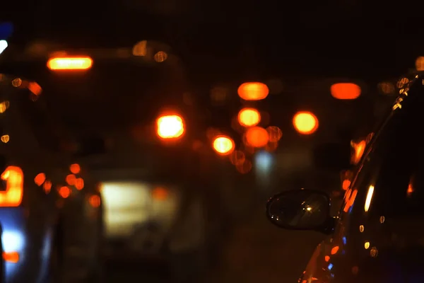 Lichter in der Nacht in einer Stadt — Stockfoto