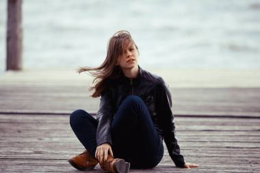 Genç güzel kadın.