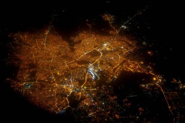  Uçaktan geceleri görüntülemek 