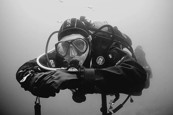 Scuba diver with equipment — Stock Photo, Image