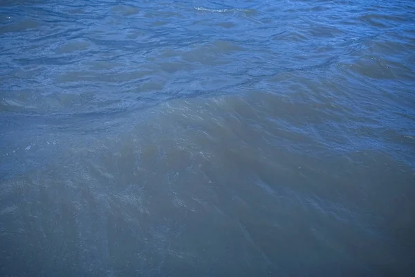 De zee met kleine golven — Stockfoto