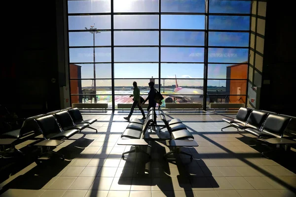Terminal hall på flygplatsen — Stockfoto