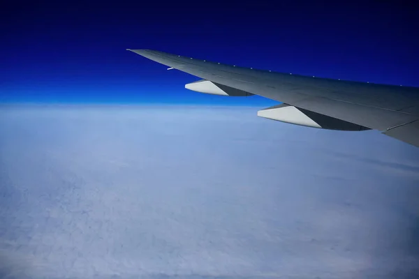 Vista dalla finestra dell'aereo — Foto Stock